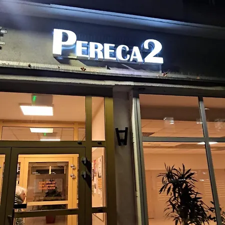 Daire Pereca 2, Air Conditioning, Parking